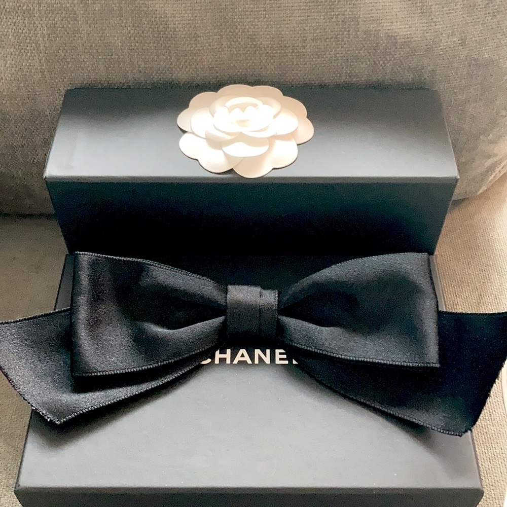 CHANEL Vintage Brooch/Pin Made in France